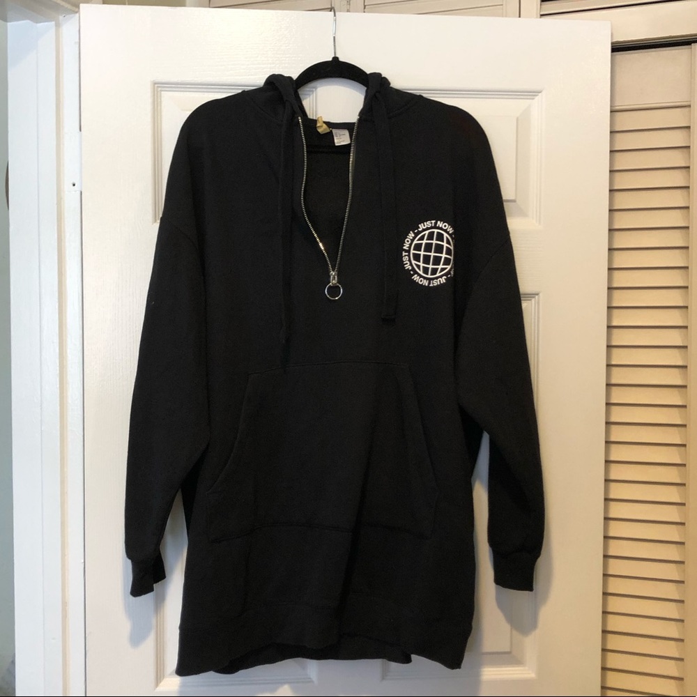 H&M divides sweater dress